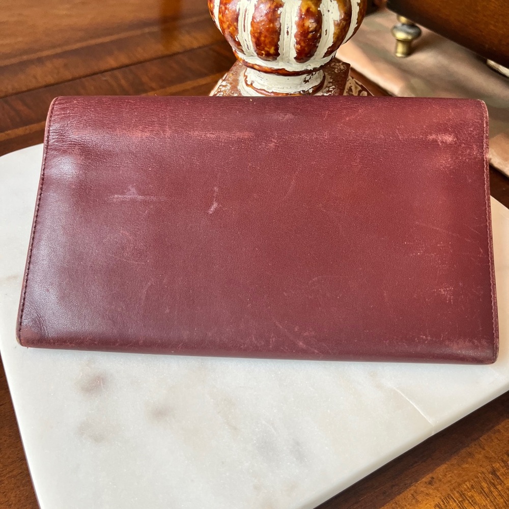 Cartier Paris Vintage Envelope Leather Clutch in Bordeaux w/Kisslock Gold Detail - Picture 14 of 16